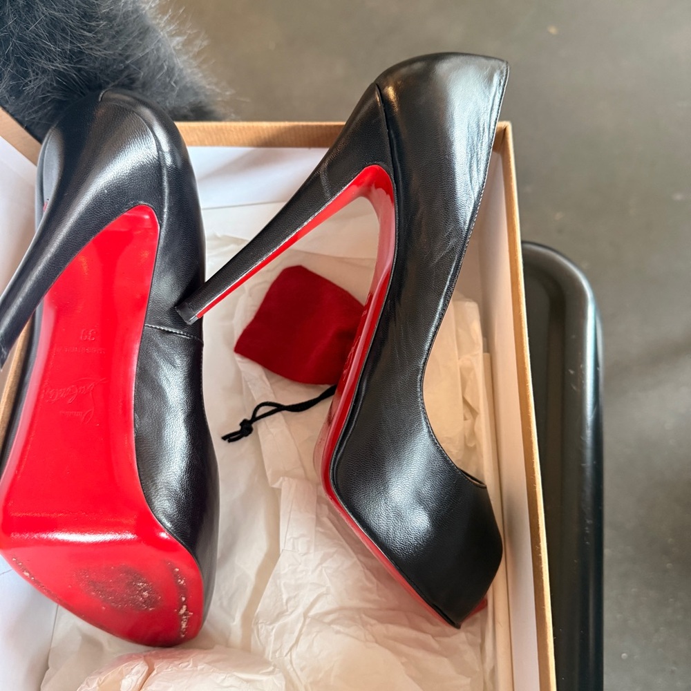 💯Authentic Very Prive 120 Leather Christian Louboutins - Size 39 - Good Cond. - Picture 14 of 16
